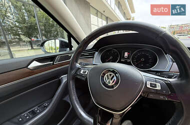 Універсал Volkswagen Passat 2015 в 