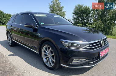 Універсал Volkswagen Passat 2019 в Дрогобичі