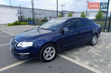 Седан Volkswagen Passat 2006 в Мукачево