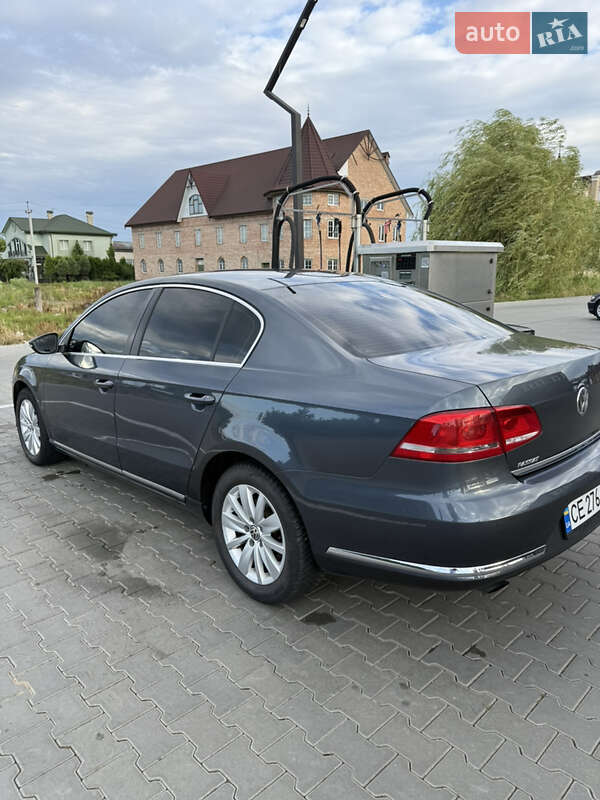 Седан Volkswagen Passat 2014 в Черновцах
