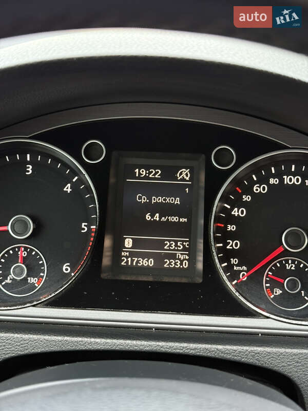 Седан Volkswagen Passat 2014 в Черновцах