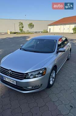 Седан Volkswagen Passat 2014 в Киеве