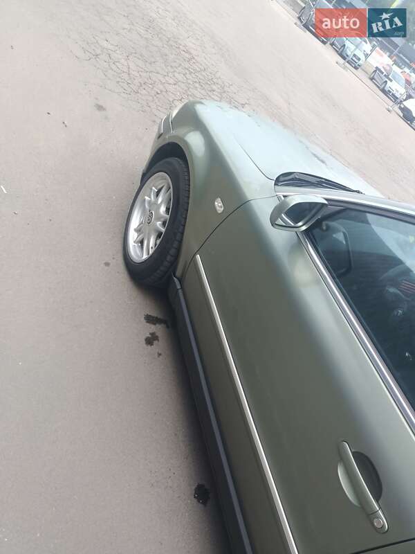 Седан Volkswagen Passat 2004 в Полтаві