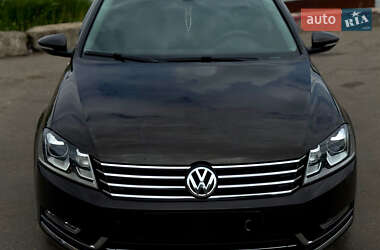 Седан Volkswagen Passat 2014 в Миколаєві