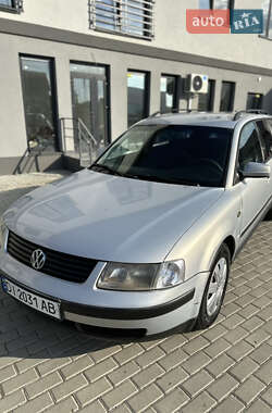 Універсал Volkswagen Passat 1998 в Ужгороді