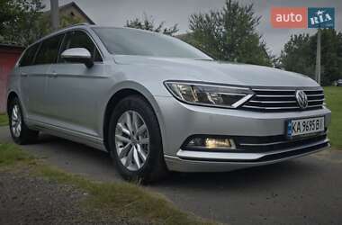 Универсал Volkswagen Passat 2017 в Киеве
