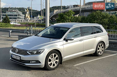 Универсал Volkswagen Passat 2015 в Киеве