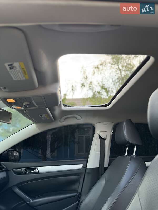 Седан Volkswagen Passat 2012 в Измаиле