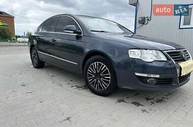 Седан Volkswagen Passat 2006 в Борщеве