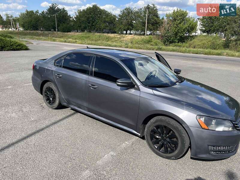 Седан Volkswagen Passat 2013 в Новомосковске фото 4 Седан Volkswagen Passat 2013 в Новомосковске