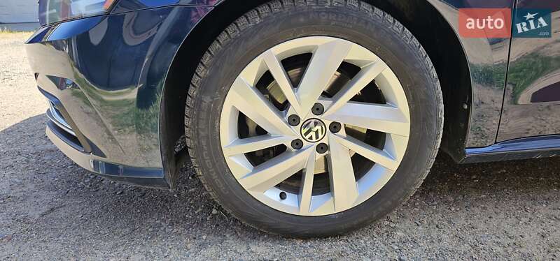 Седан Volkswagen Passat 2017 в Измаиле