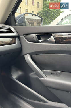 Седан Volkswagen Passat 2014 в 