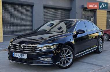 Седан Volkswagen Passat 2020 в Мукачево