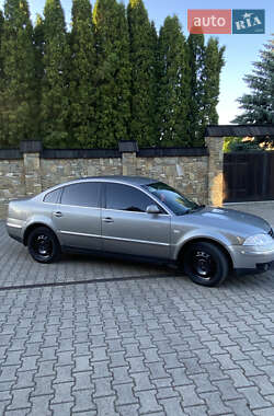 Седан Volkswagen Passat 2003 в Івано-Франківську