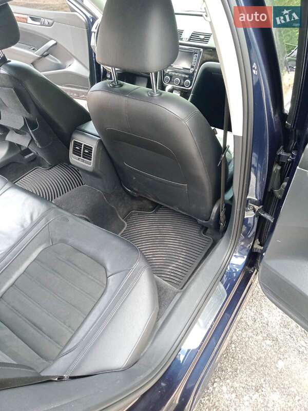 Седан Volkswagen Passat 2015 в Днепре фото 11 Седан Volkswagen Passat 2015 в Днепре