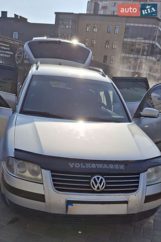 Седан Volkswagen Passat 2001 в Хмельницькому