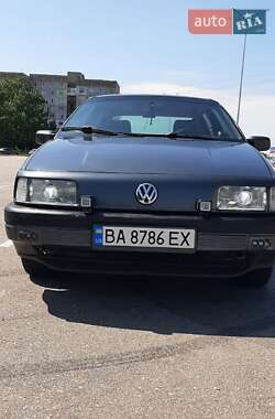 Седан Volkswagen Passat 1989 в Кропивницькому