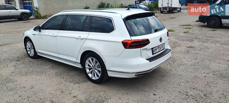 Универсал Volkswagen Passat 2015 в Днепре
