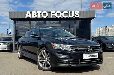 Седан Volkswagen Passat 2018 в Києві