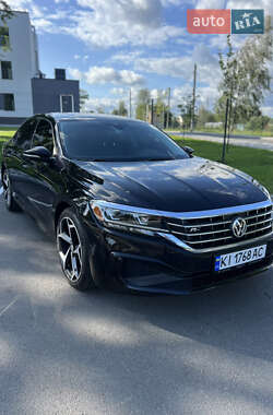 Седан Volkswagen Passat 2020 в Києві