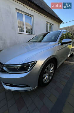 Универсал Volkswagen Passat 2015 в 