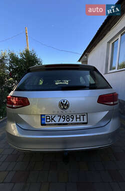Универсал Volkswagen Passat 2015 в 