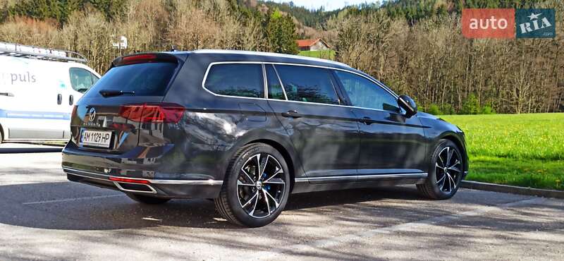 Універсал Volkswagen Passat 2021 в Коростені