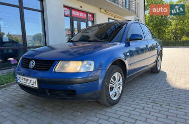 Седан Volkswagen Passat 1997 в Кременці