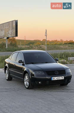 Седан Volkswagen Passat 2002 в Львове