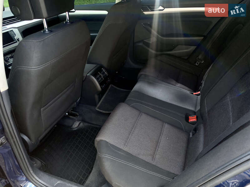 Седан Volkswagen Passat 2017 в Кролевце