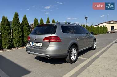 Універсал Volkswagen Passat 2012 в 