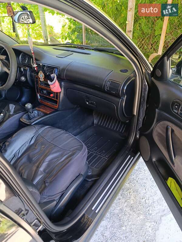 Седан Volkswagen Passat 2003 в Мукачево