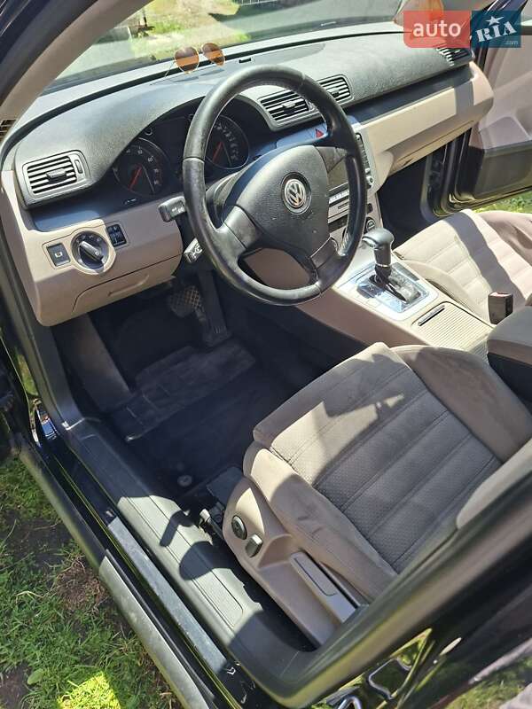 Седан Volkswagen Passat 2005 в Киеве