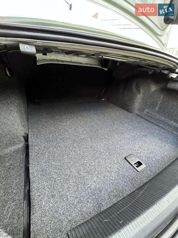 Седан Volkswagen Passat 2015 в Сумах