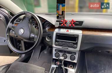 Седан Volkswagen Passat 2006 в 