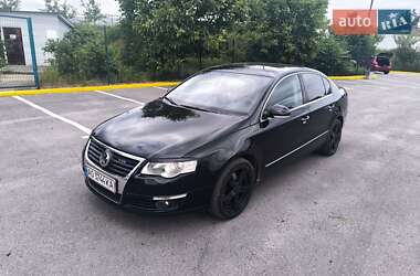 Седан Volkswagen Passat 2006 в Ужгороді