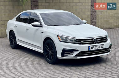 Седан Volkswagen Passat 2017 в Каменском