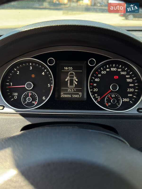 Универсал Volkswagen Passat 2011 в Житомире