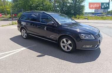 Универсал Volkswagen Passat 2011 в Житомире
