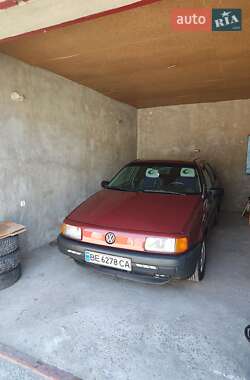 Седан Volkswagen Passat 1989 в Николаеве