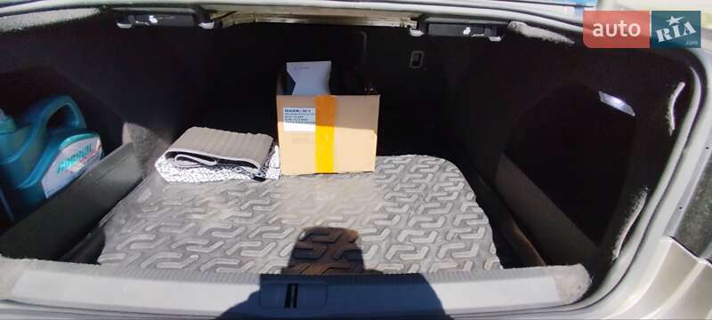 Седан Volkswagen Passat 2012 в Тульчині