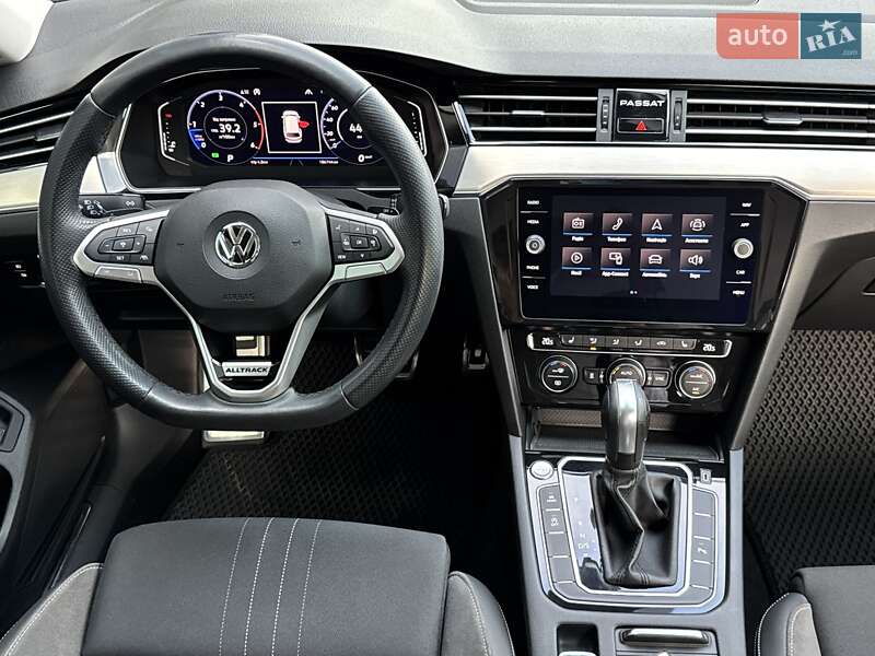 Универсал Volkswagen Passat 2020 в Луцке фото 33 Универсал Volkswagen Passat 2020 в Луцке