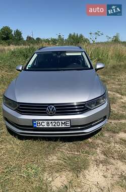 Універсал Volkswagen Passat 2015 в Самборі
