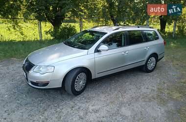 Універсал Volkswagen Passat 2006 в Харкові