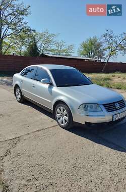 Седан Volkswagen Passat 2004 в Миколаєві