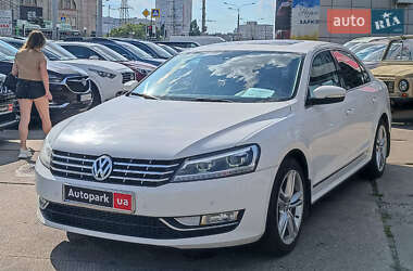 Седан Volkswagen Passat 2015 в Харкові