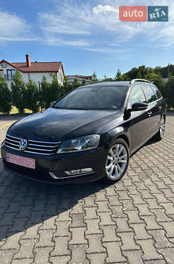 Универсал Volkswagen Passat 2014 в Стрые