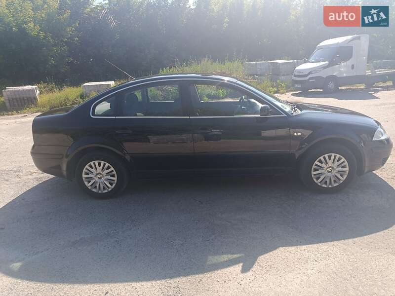 Седан Volkswagen Passat 2001 в Хороле фото 5 Седан Volkswagen Passat 2001 в Хороле