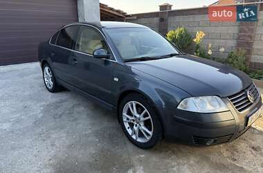 Седан Volkswagen Passat 2001 в Черноморске