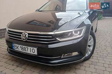 Універсал Volkswagen Passat 2016 в Рівному